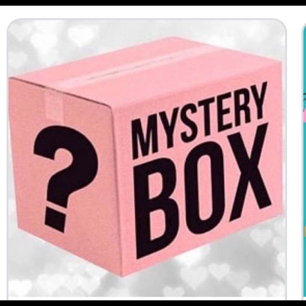 MYSTERY BOX OF TOPS SIZES XS AND S